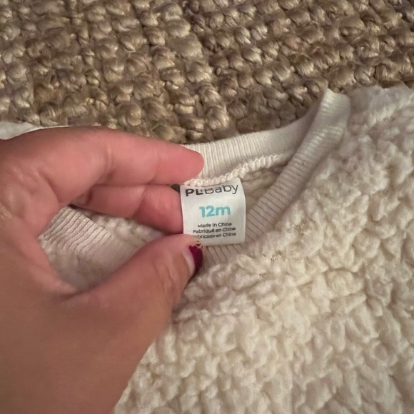 Set of sweater and buttom good for cold weather. Used but like new - Picture 2 of 2